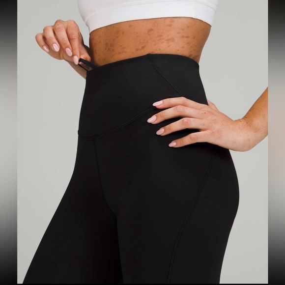 Lululemon Size 8 Black‎ Base Pace High-Rise Crop Leggings - Picture 2 of 9